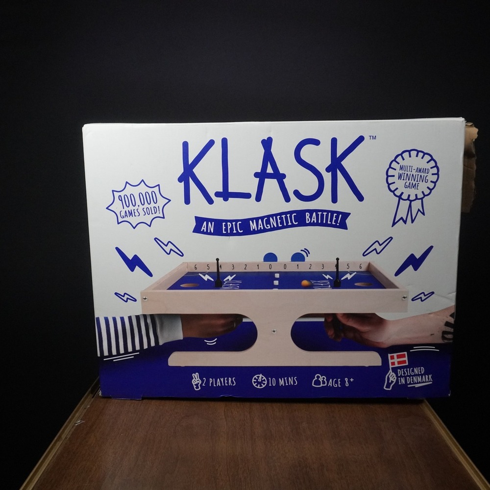 Klask Magnetic Board Game Unisex OS Blue Multi-Award Winning Party Game Skill